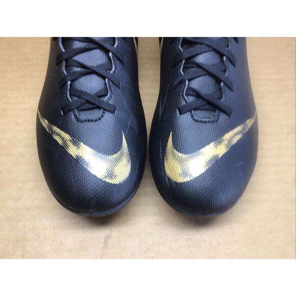 Black & Bronze Nike Mercurial Vapor 12 Club Soccer Cleats Men's 8 or Women 9.5 - Picture 3 of 8